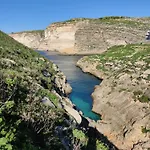 Seaview 2-Bedroom Apartment In Xlendi