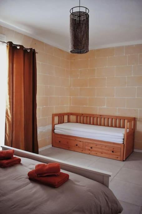 Seaview 2-bedroom In Apartment *